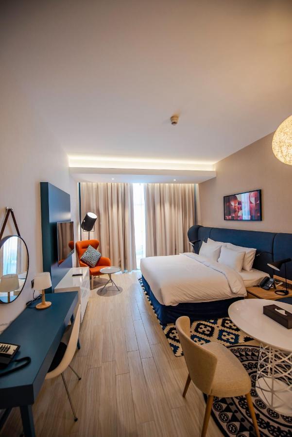 La Vie Gardens Hotel Apartments Dubai Exterior photo
